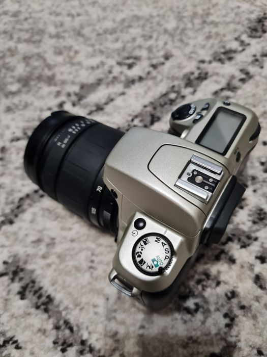 Nikon F60 + Tamron 28-105mm