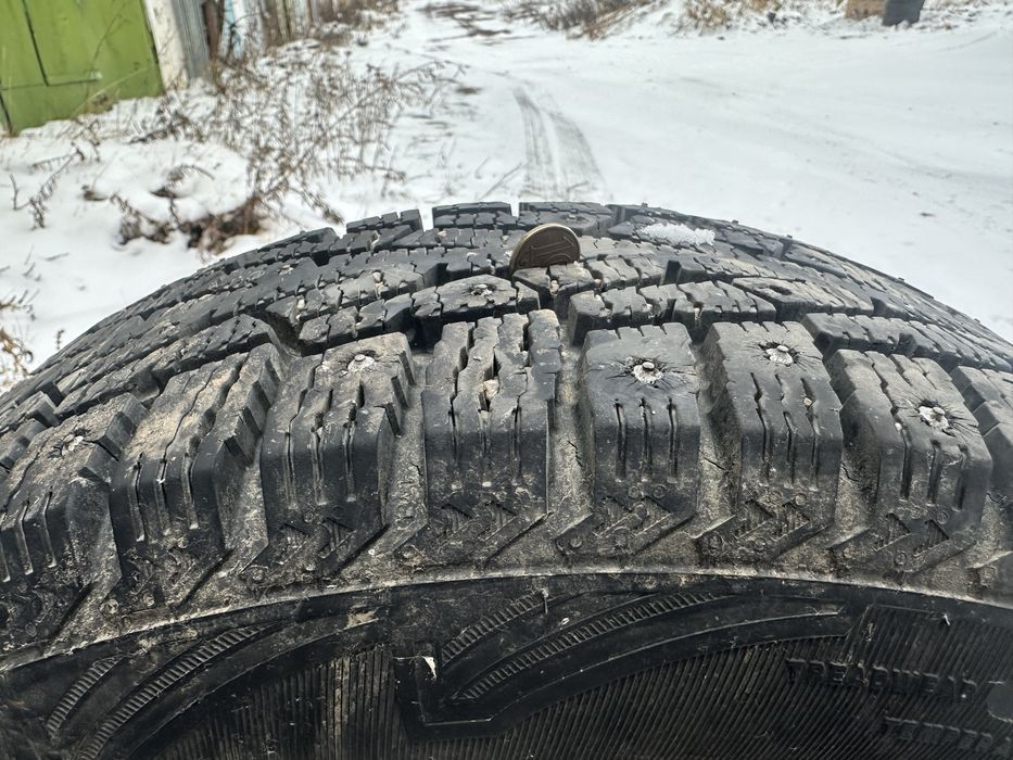 Продам шины без дисков
