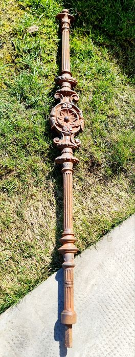 Stâlpi vechi fontă 5buc.Piese fonta balustrada