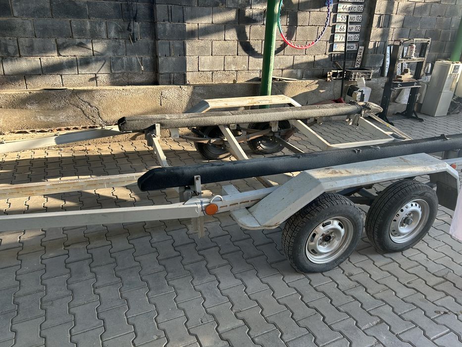 Лодочный прицеп