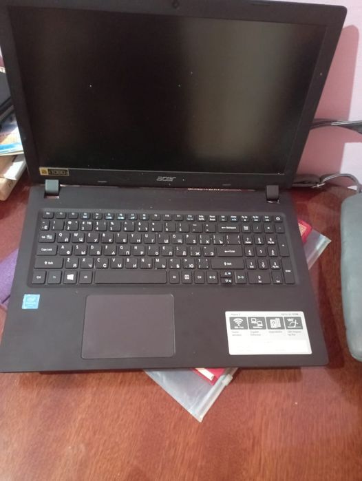 Ноутбук сотилади