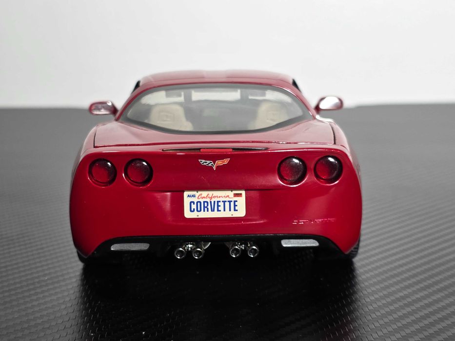 Macheta Auto 1/18 Hotwheels Chevrolet Corvette C6