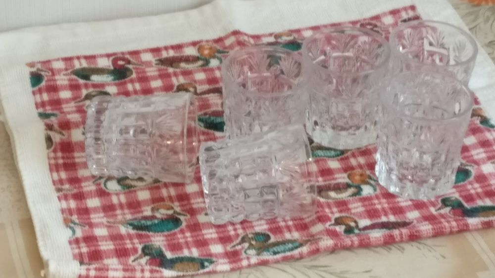 Продам стопки и кружку , хрусталь
