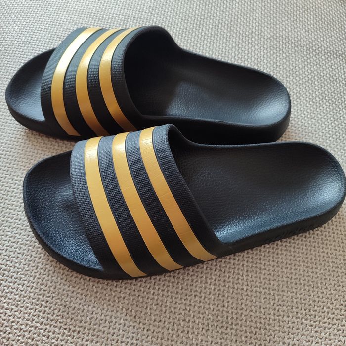 Чехли Adidas 35 номер