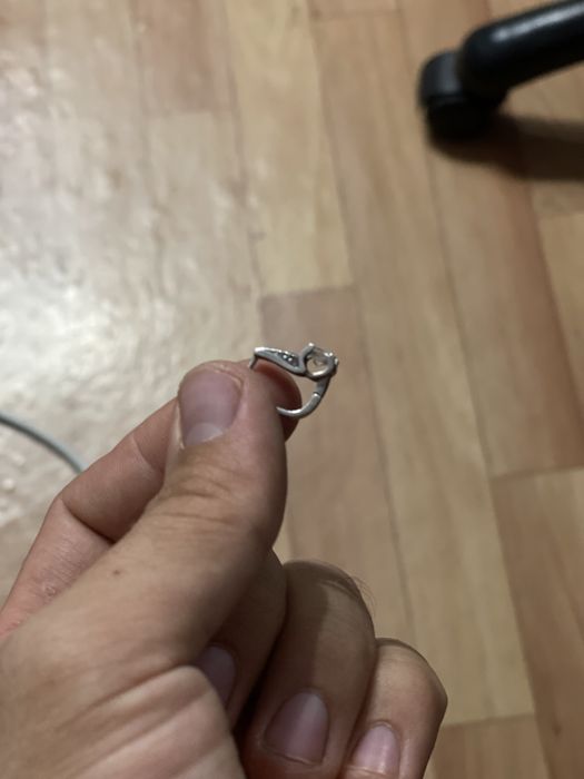 Продам серьги серебро