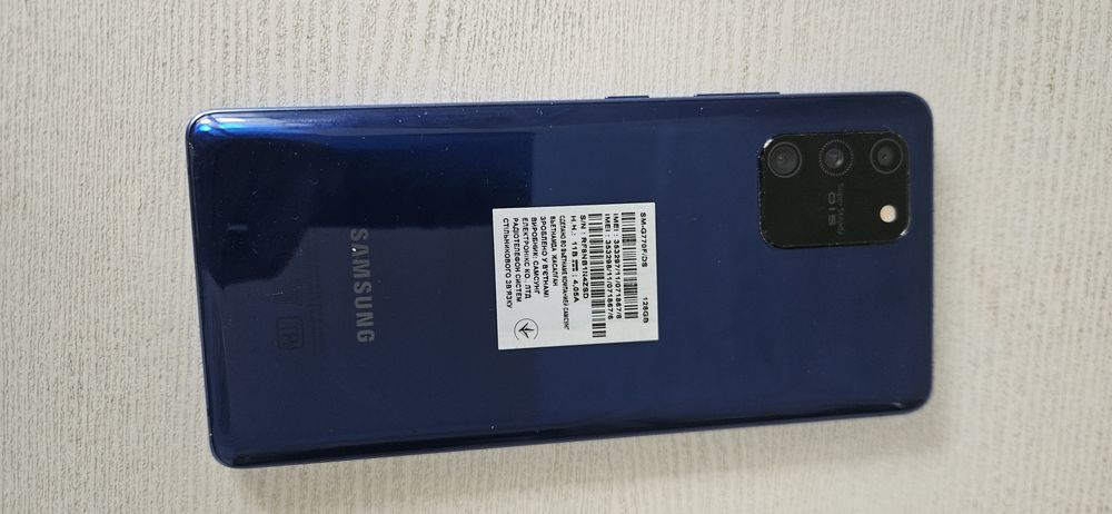 Продам телефон Samsung s 10 lite