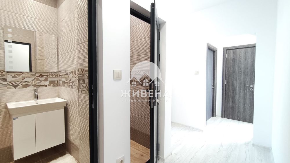 Продава 3-стаен апартамент, До ключ, Младост 1