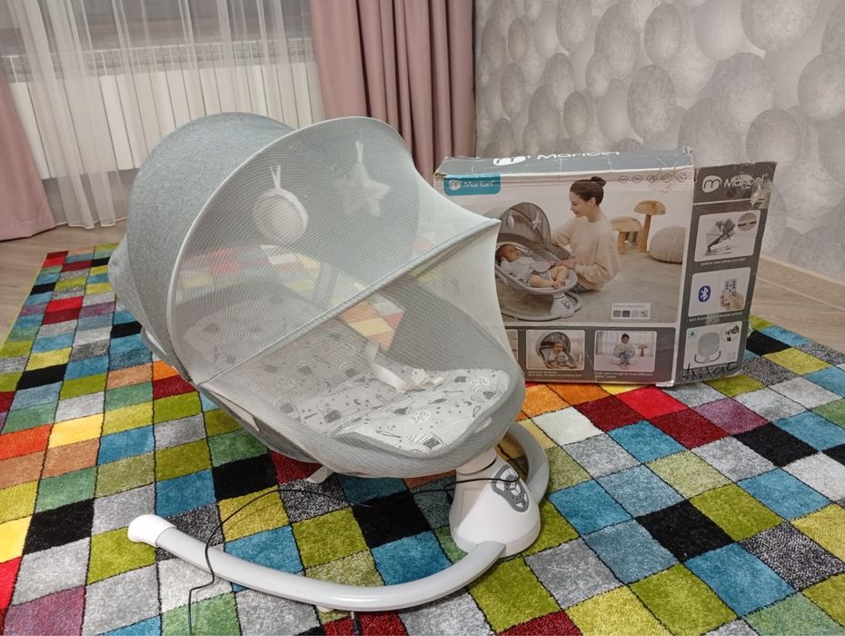 Шезлонг почти новый