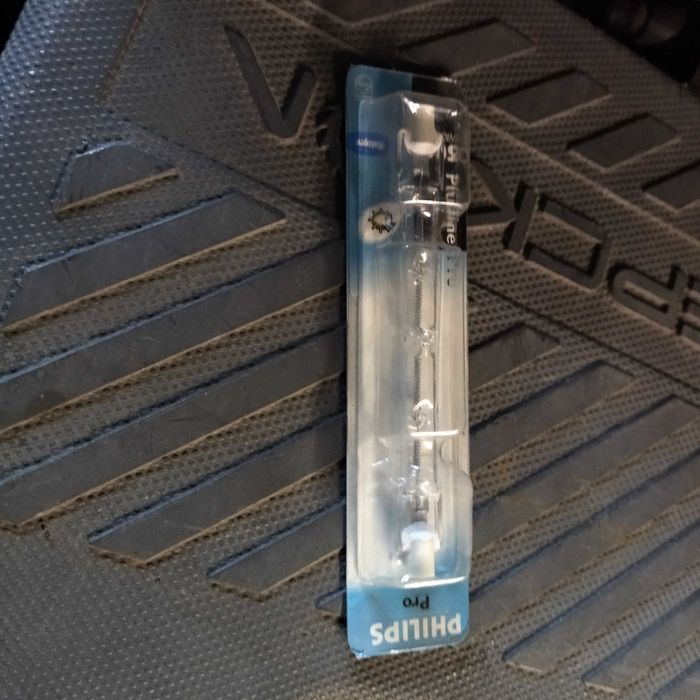 Лампа галогеновая