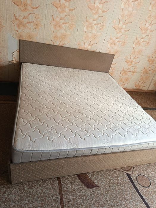 Продам кровать + матрас