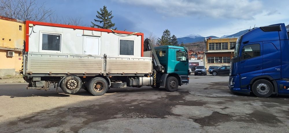 Транспортни услуги Камион с кран  и падащ борд щипа за инертни материали