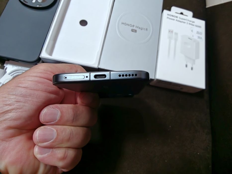 Honor Magic 8 Pro 12/512 като нов с гаранция