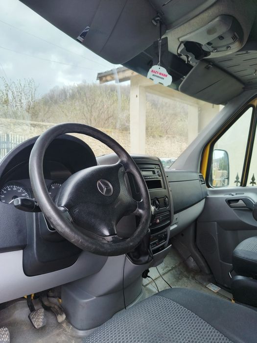 Vând Mercedes Sprinter
