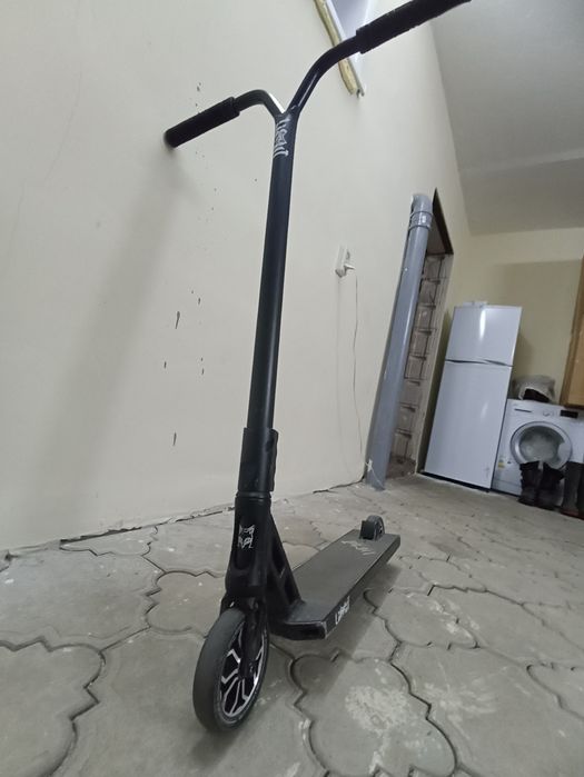 Трюковой самокат Limit lmt21 black