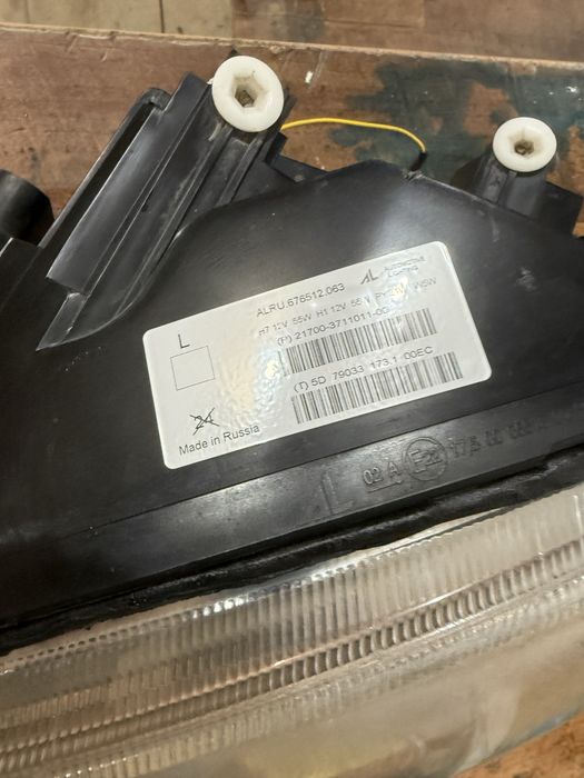 Фара приора 1 левая оригинал бош