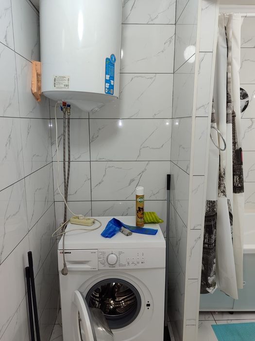 Продаётся 1 - комнатная.