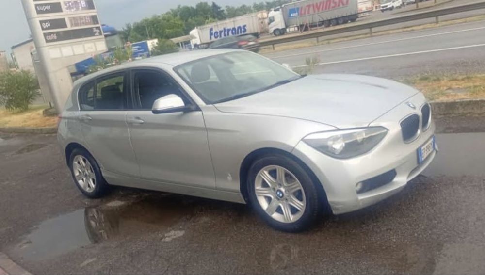 RASPUND DOAR PE WHATSAPP: Vand BMW seria 1, an2012, 163244km reali, 184cp, automata