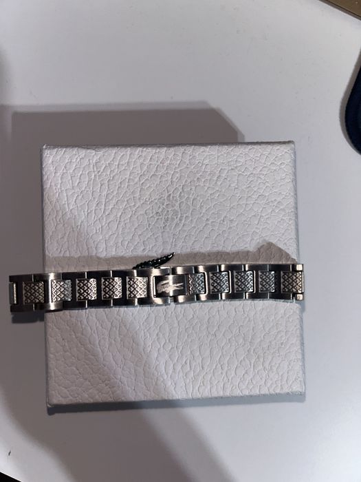 Vând Brătară Lacoste Nouă