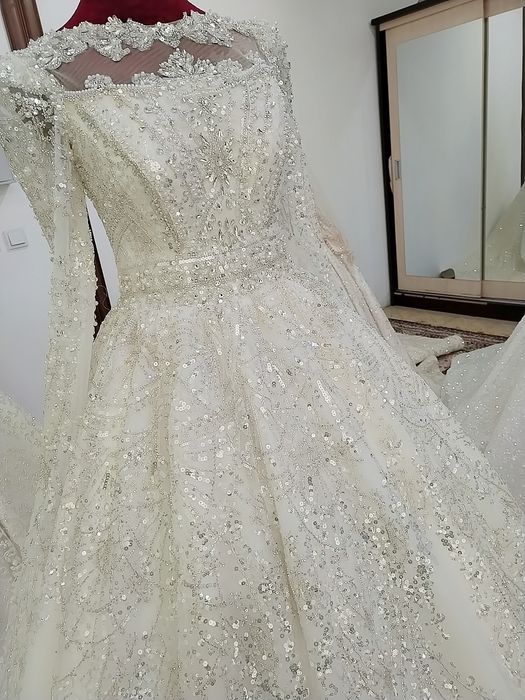 To'y libos sotiladi Srochna tezlik bilan