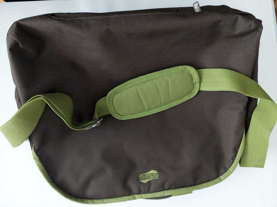 Чанта '' American tourister''