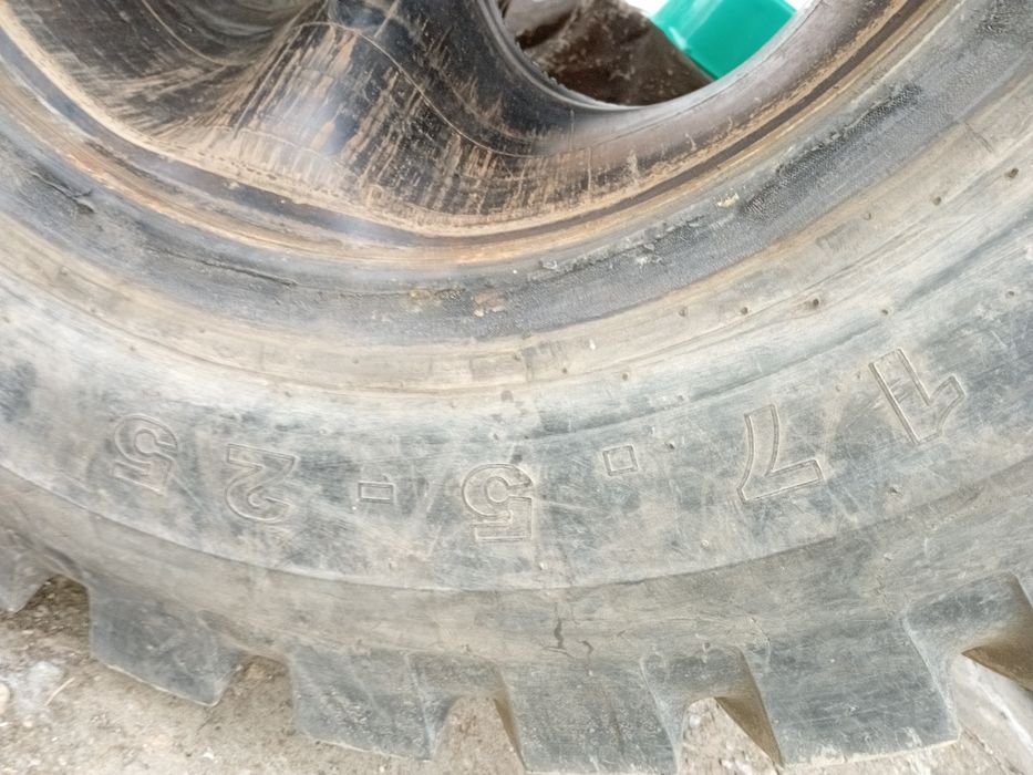 Резина на погрузчик