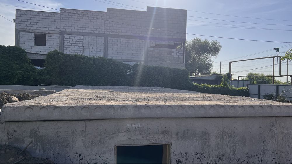 Продам плиты перекрытия.