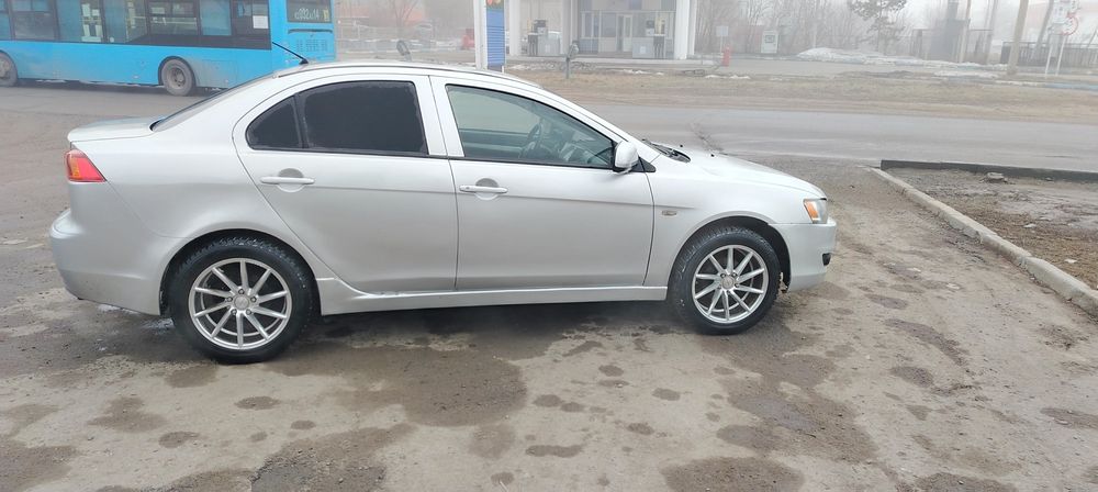 Продам митсубиси лансер 10