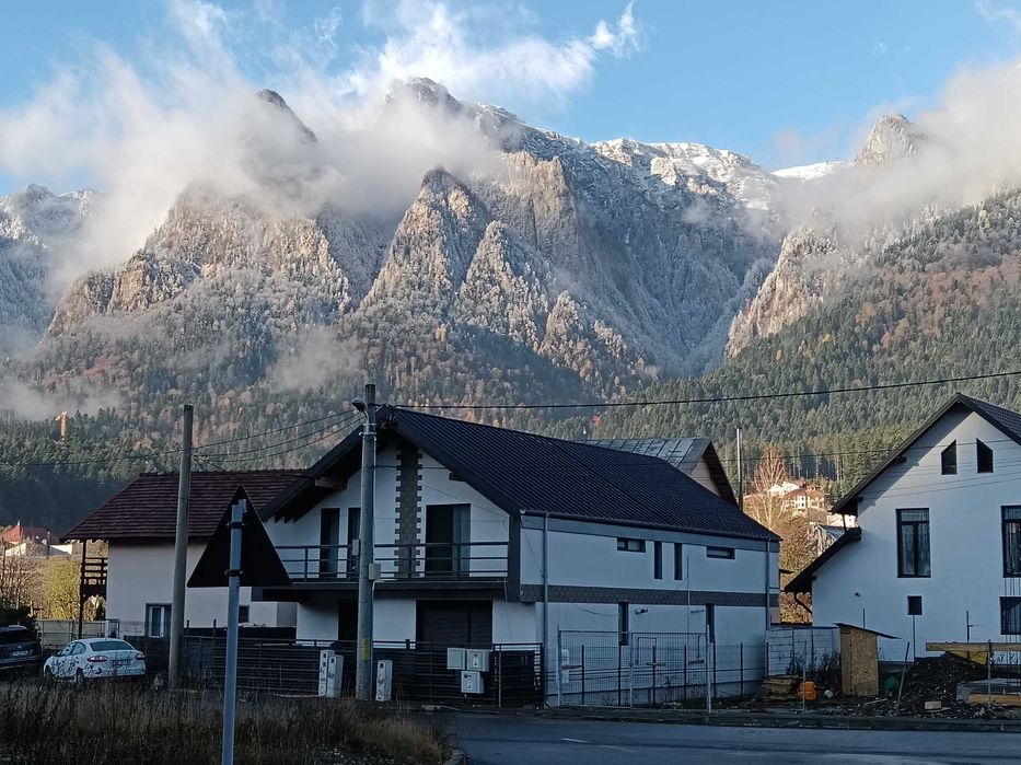 Casa de vanzare la munte