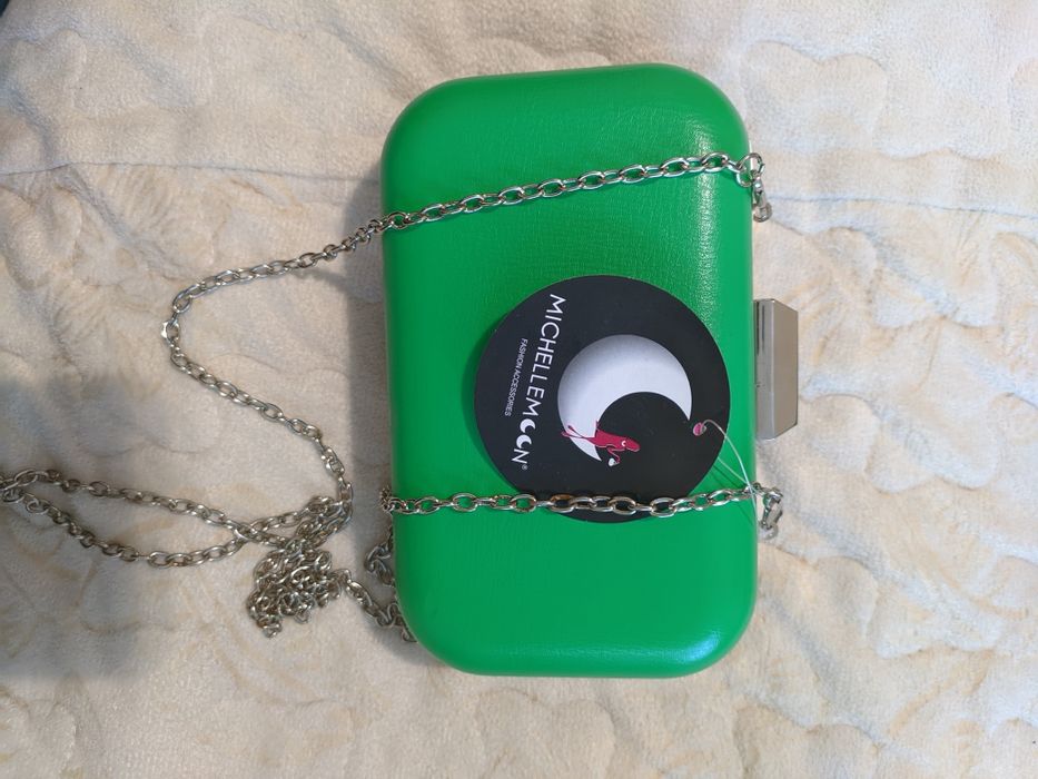 Клатч с вышивкой бисером