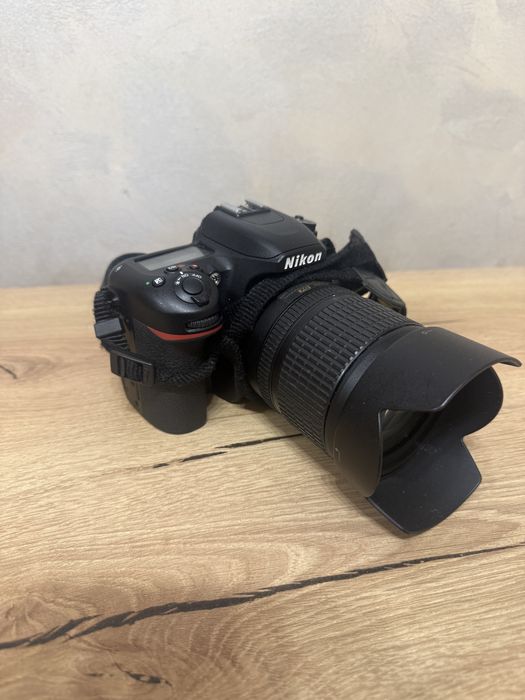Kit Foto Nikon D7500 + Obiectiv + Blitz Nikon Speedlight SB-700