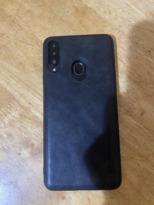 Galaxy a20s в хорошем состоянии