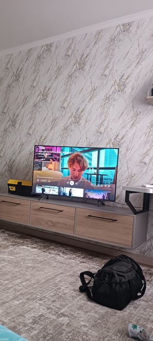 продам смарт телевизор