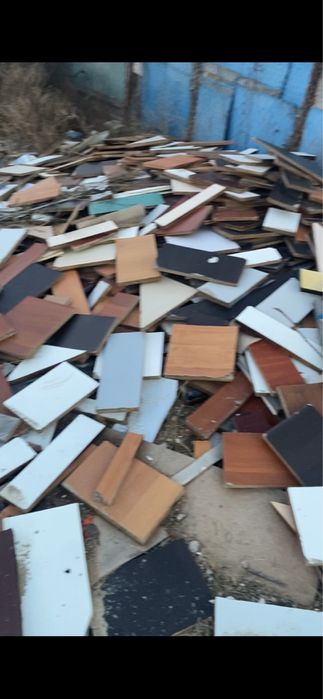 Бесплатно,самовывоз дсп дрова