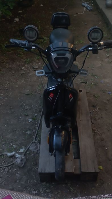 Ск8 Электронның скутер