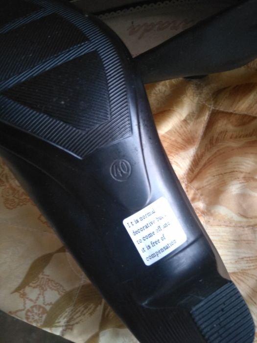 Елегантни дамски обувки