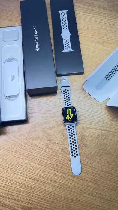 Apple Watch 7 Nike 45mm