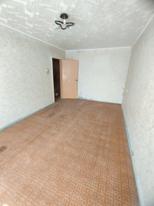 Продам 2 комн квар. 6-41, 1 этаж.