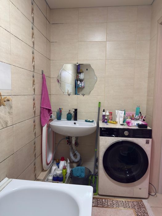 Продам квартиру срочна торг есть пределах