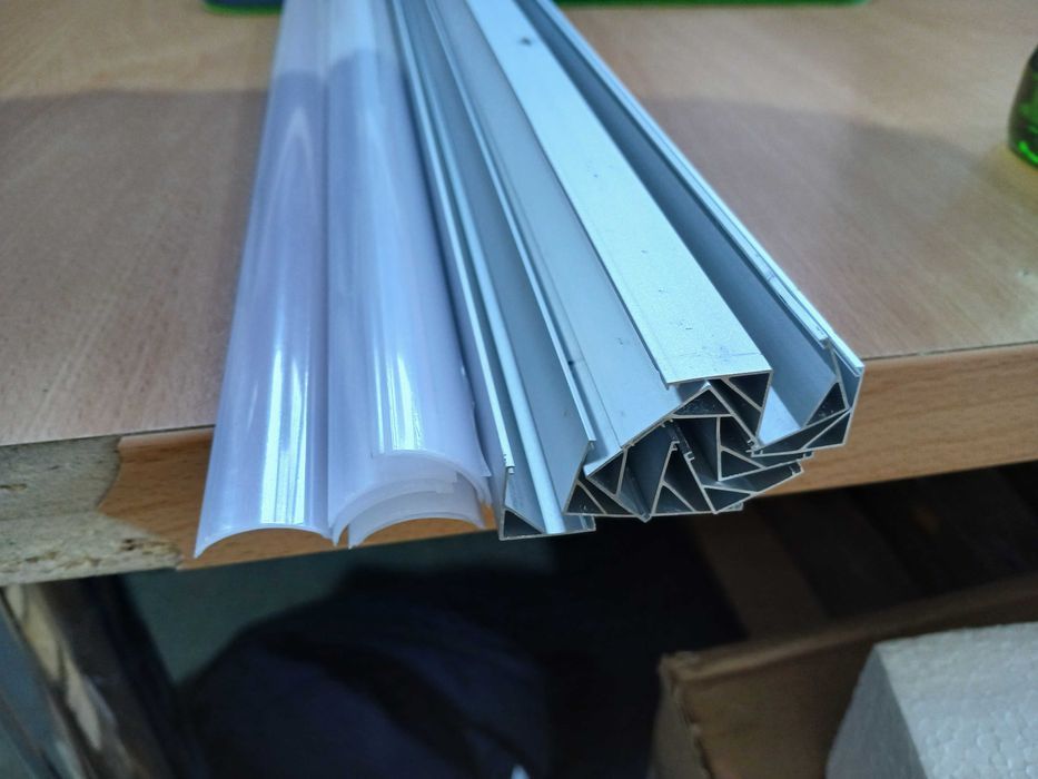 Set 10 profile aluminiu pentru lumini LED, 100 cm, alb argintiu