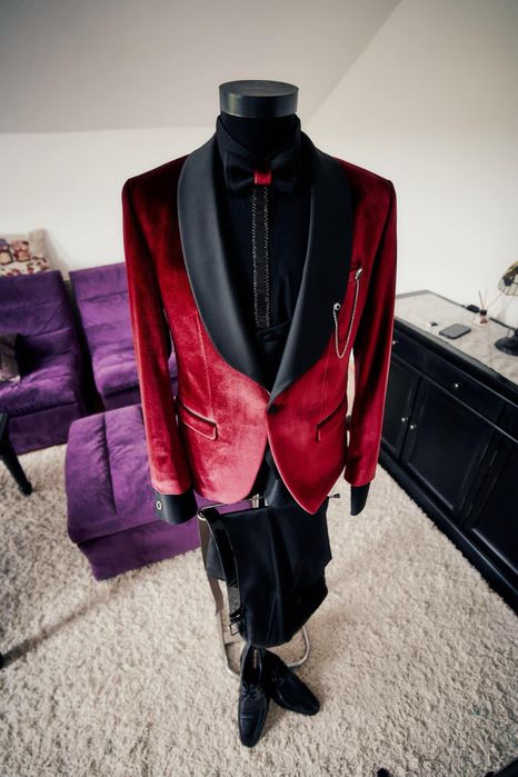 Vand costume mire