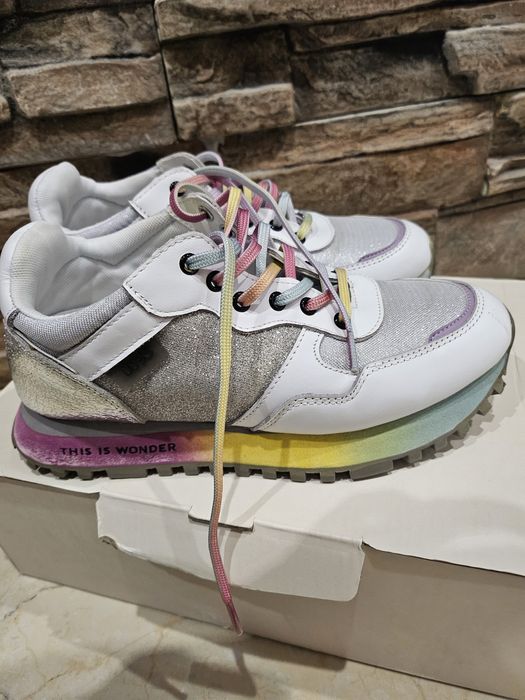 Маратонки Adidas,Scechars ,Vans,Liu Jo