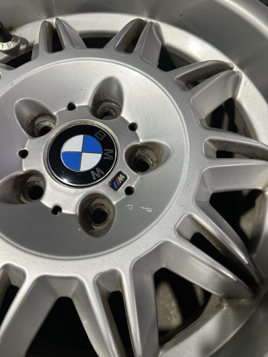 Комплект дисков с резиной bmw E36 R17 39 style