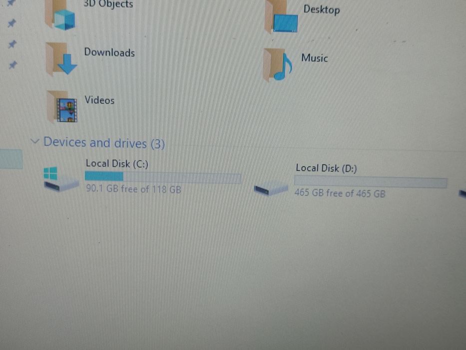 Laptop Medion E6422 - i5-6200u/ 12Gb ddr4/ 128gb + 500gb/ Baterie OK