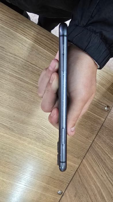 iPhone 11 обмен интересует