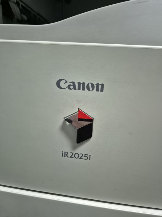 Imprimantă Canon IR2025i