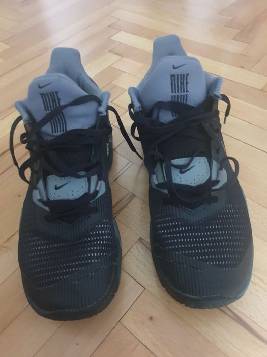 Маратонки Nike 42,5