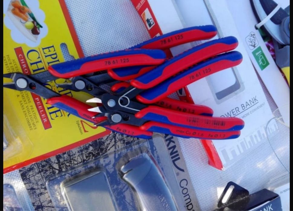 Clesti Knipex profesionali  de taiat fire