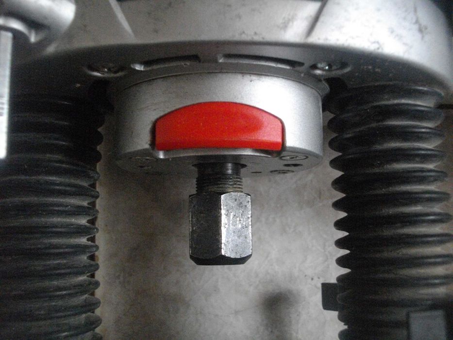 1300W-Bosch POF/1050W Top Craft Оберфреза Дърводелска Почти Нови/Отлич