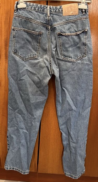 Продавам запазени дамски дънки!