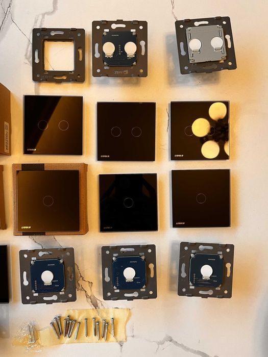 Lot intrerupatoare tactile (touch) si prize Livolo, sticla securizata